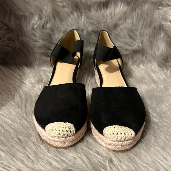 Wedge Shoes Womens Size 41 Black‎ Ankle Strap Heeled Slip On NEW - Picture 2 of 8